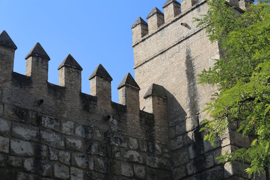 Jardines de Murillo (walk along the old walls edge)