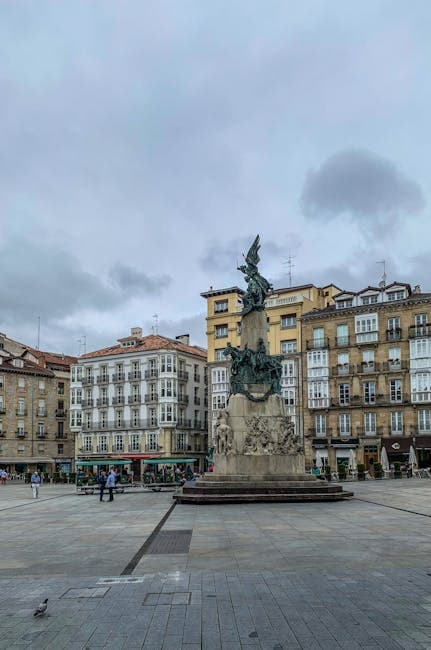 Plaza de la Alianza & surrounding alleys