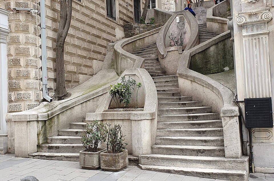 Kamondo Stairs