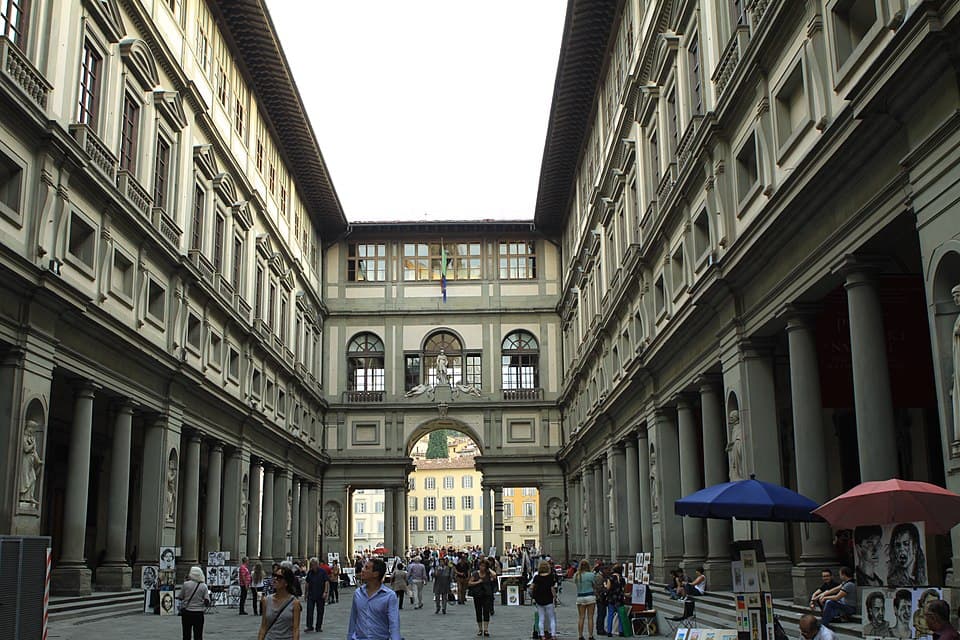 Uffizi Courtyard